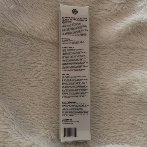 Elegant Pink Reusable Press-On Nails - Picture 2 of 3